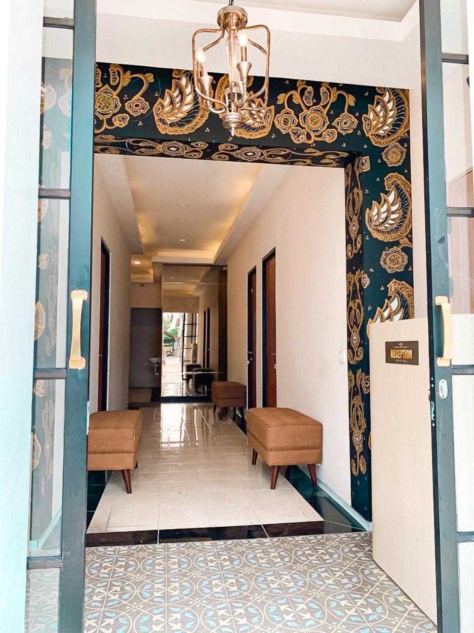 Kartiko Palagan Eksklusif Yogyakarta Hotel Kejayan Exterior photo
