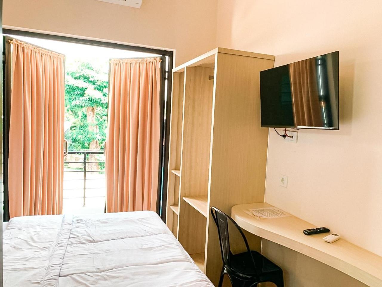 Kartiko Palagan Eksklusif Yogyakarta Hotel Kejayan Exterior photo