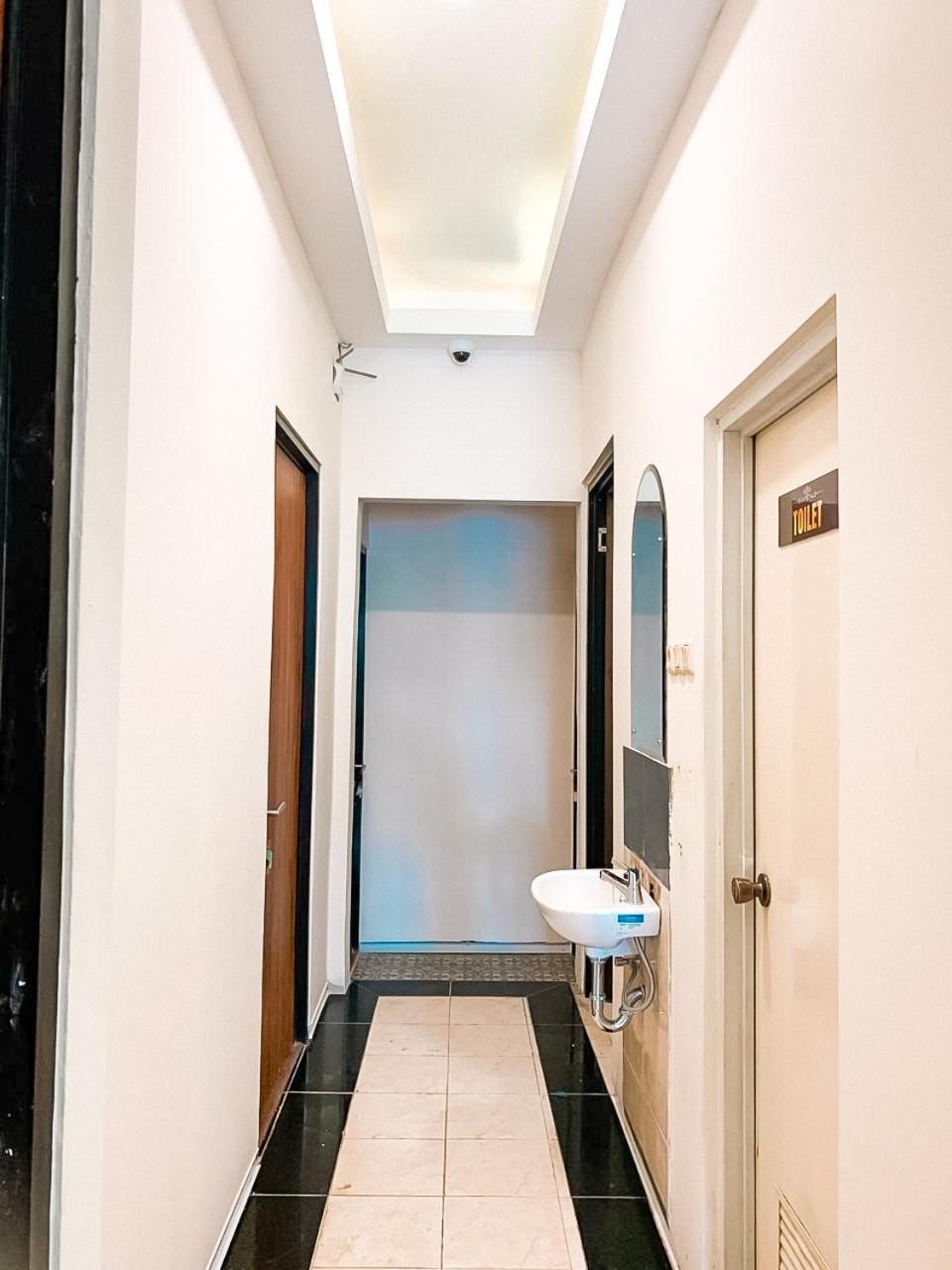 Kartiko Palagan Eksklusif Yogyakarta Hotel Kejayan Exterior photo